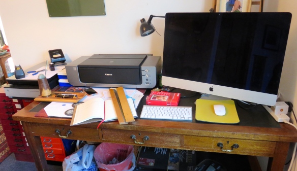 Desk untidy