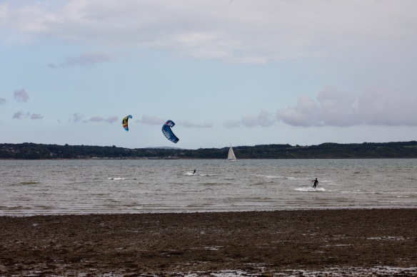 Kite surfing 3