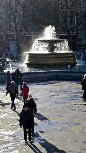 Trafagar Square fountain