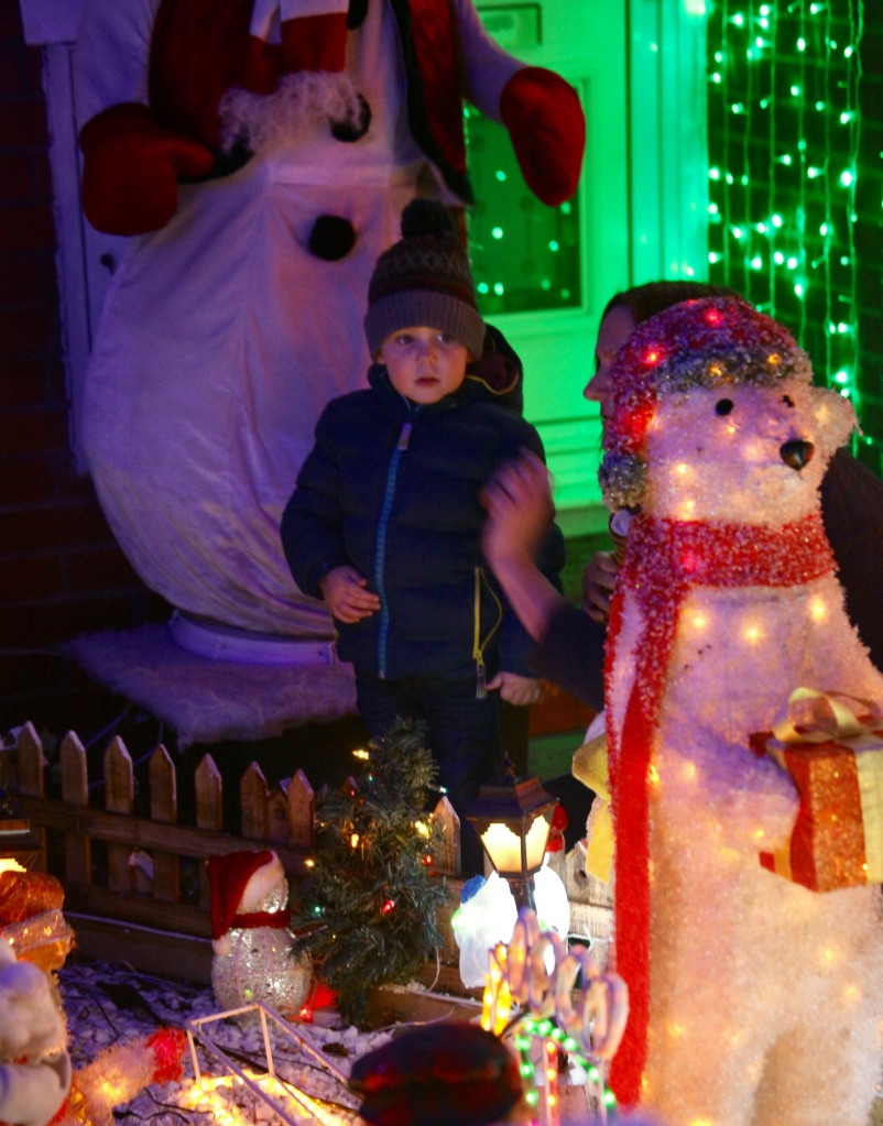Child at Christmas lights 3