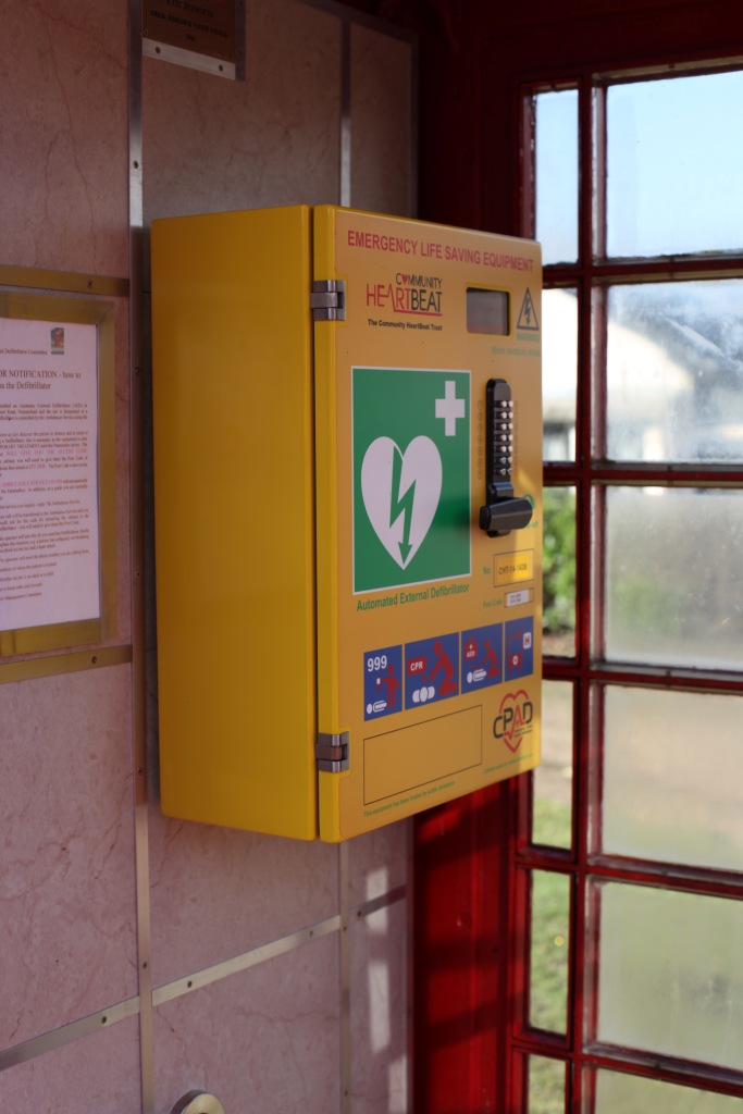 Telephone box defibrillator 2