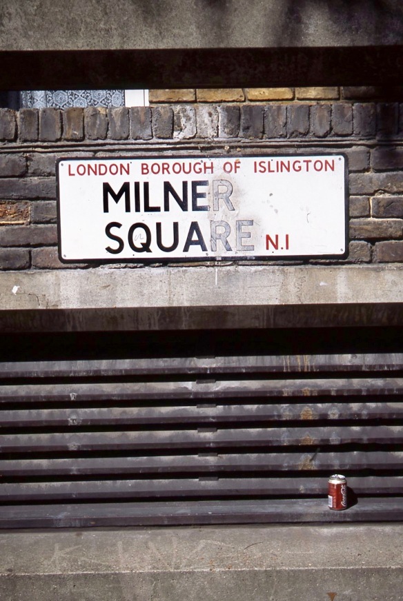 Milner Square N1 9.04